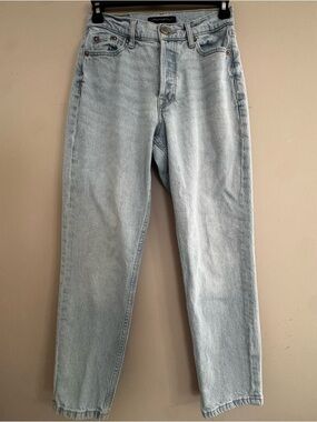 Aeropostale Light Wash Mom Jeans Size 0 Button Fly